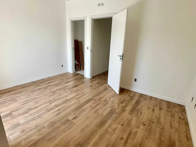 Imagem 10: Geminado com 3 Dormitórios Sendo 1 Suíte e 1 Vaga de Garagem -...