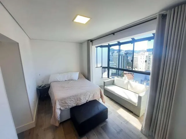 Imagem 2: Cobertura à Venda 454 m², 5 Dormitórios(3 Suítes), Centro Florianópolis/SC