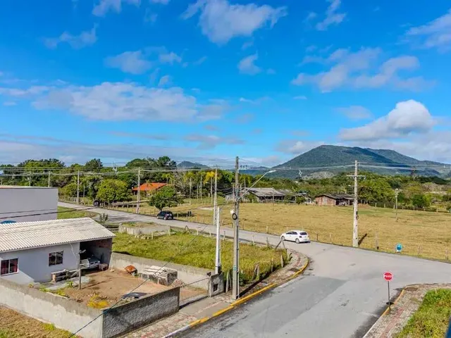 Imagem 3: Sobrado novo com 2 suítes e 1 vaga de garagem, Sertão do Trombudo em Itapema/SC