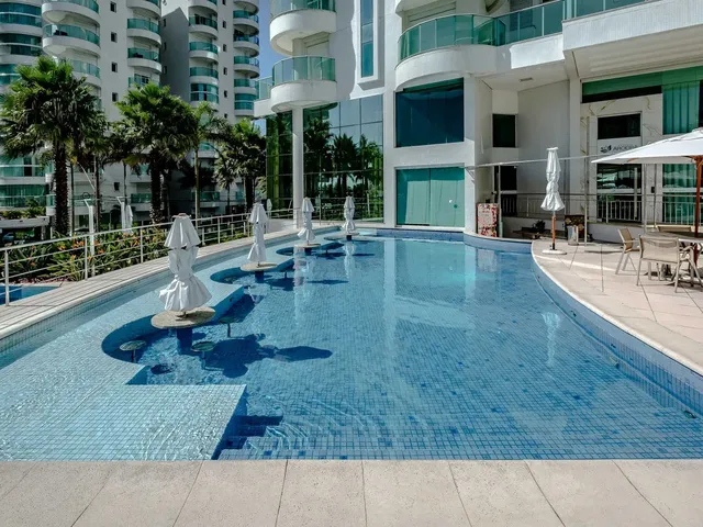 Imagem 13: Apartamento Frente Mar Pronto pra Morar! com 3 Suítes e 4 Vagas de Garagem na Praia Brava - Itajaí