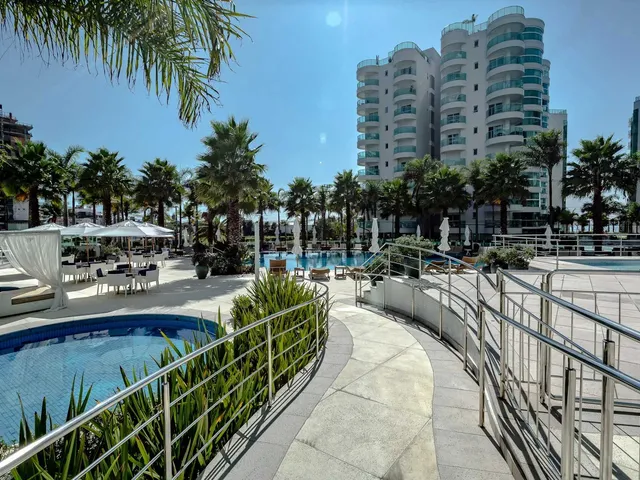 Imagem 9: Apartamento Frente Mar Pronto pra Morar! com 3 Suítes e 4 Vagas de Garagem na Praia Brava - Itajaí