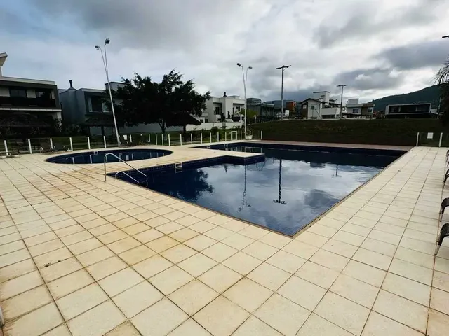 Imagem 14: Casa alto padrão 3 dormitórios sendo 1 suíte e 2 demi-suítes e 2 vagas em