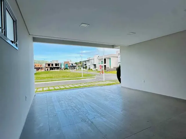 Imagem 4: Casa alto padrão 3 dormitórios sendo 1 suíte e 2 demi-suítes e 2 vagas em