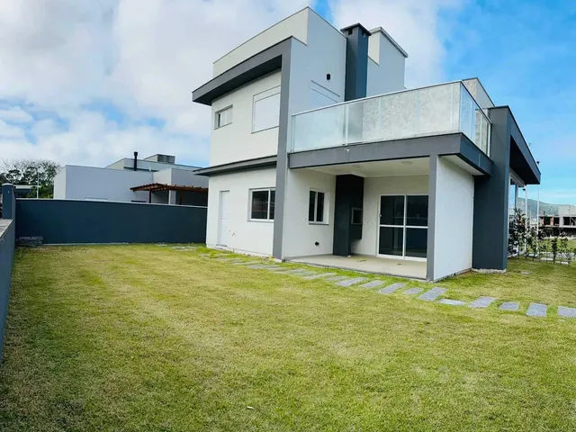 Imagem 10: Casa alto padrão 3 dormitórios sendo 1 suíte e 2 demi-suítes e 2 vagas em
