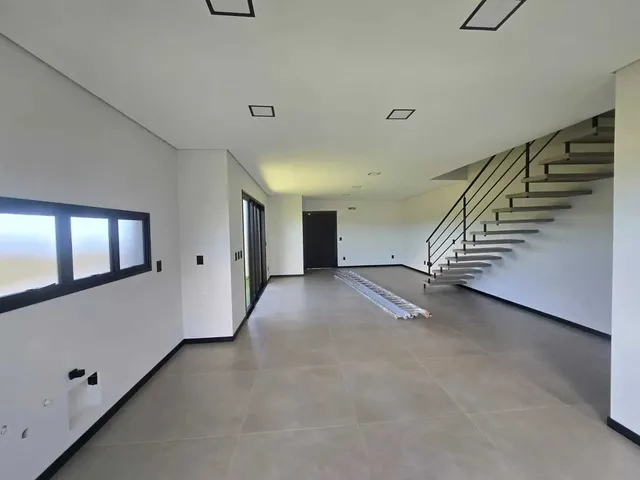 Imagem: Casa com 3 Suítes e 1 Vaga - Real Parque