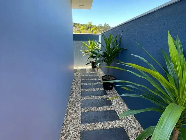 Imagem: Casa alto padrão 3 dormitórios sendo 1