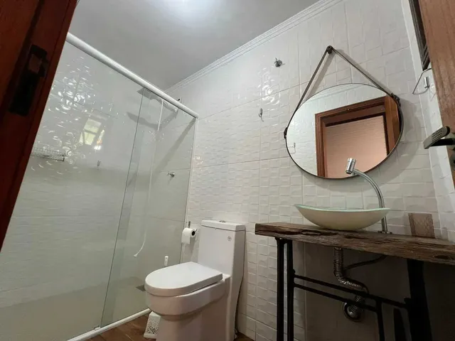 Imagem 3: Casa com 3 dormitórios sendo 1 suíte e 1 vaga de garagem no Bairro Cabeçudas em