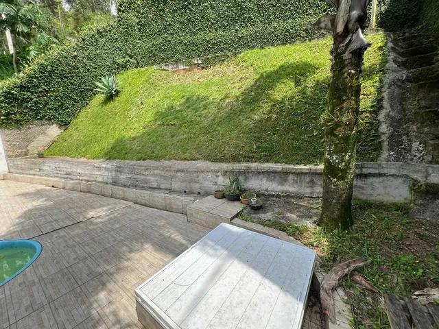 Imagem 9: Casa com 3 dormitórios sendo 1 suíte e 1 vaga de garagem no Bairro Cabeçudas em