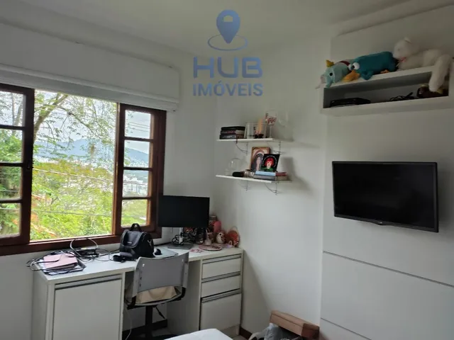 Imagem: CASA DUPLEX COM 4 DORMITORIOS E LINDA VISTA