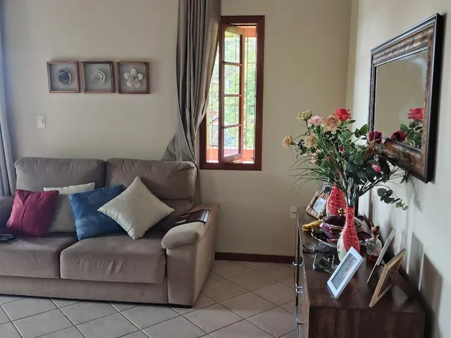 Imagem 2: CASA DUPLEX COM 4 DORMITORIOS E LINDA VISTA DA CIDADE EM PLENA NATUREZA
