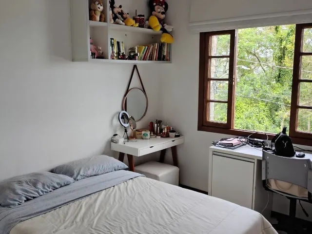 Imagem 3: CASA DUPLEX COM 4 DORMITORIOS E LINDA VISTA DA CIDADE EM PLENA NATUREZA