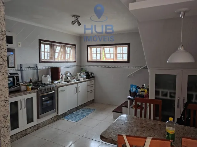 Imagem 9: CASA DUPLEX COM 4 DORMITORIOS E LINDA VISTA DA CIDADE EM PLENA NATUREZA