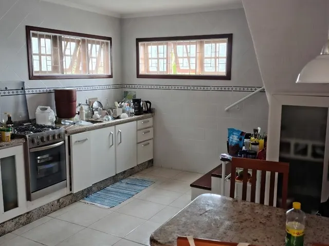 Imagem 8: CASA DUPLEX COM 4 DORMITORIOS E LINDA VISTA DA CIDADE EM PLENA NATUREZA
