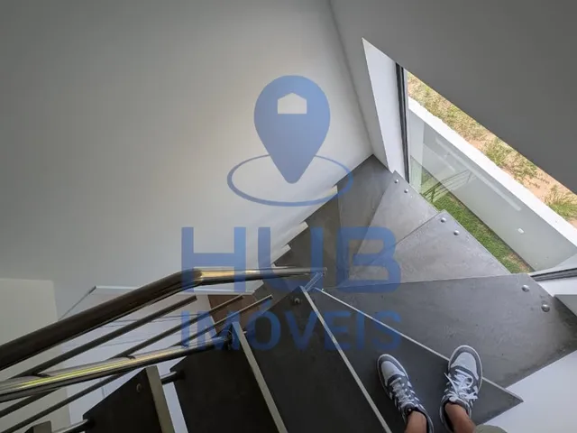 Imagem 6: Casa Individual com 2 Suítes, Terraço Privativo e Vista Panorâmica para o Mar —