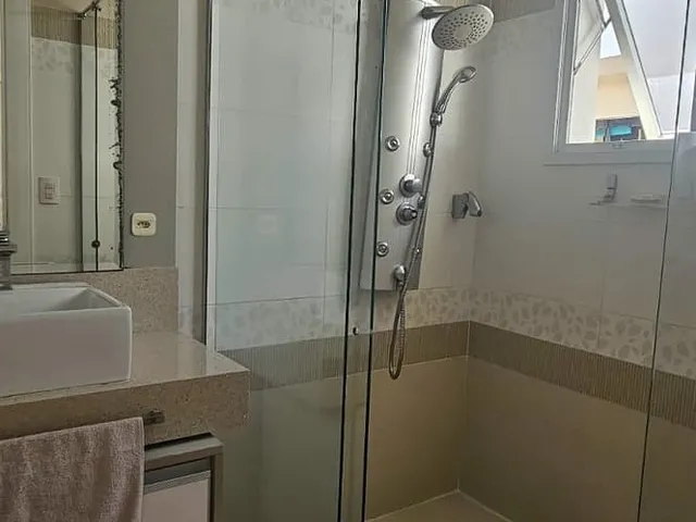 Imagem 2: Casa Para Locação,360m2. Finamente Mobiliada, 5 Dormitórios(3 Suítes), 6 Vagas