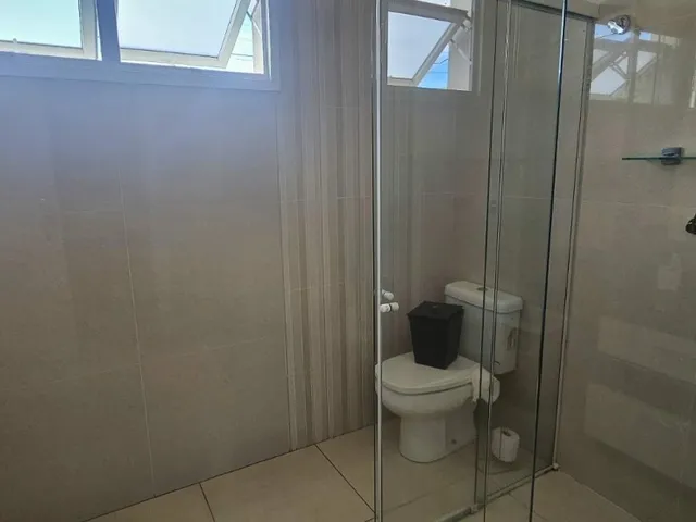 Imagem 16: Casa Para Locação,360m2. Finamente Mobiliada, 5 Dormitórios(3 Suítes), 6 Vagas