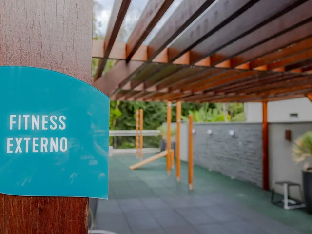 Imagem 4: Apartamento com 3 Dormitórios Sendo 3 Suítes e 4 Vagas no Bairro Cacupé em Florianópolis/Sc