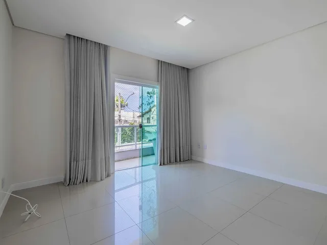 Imagem 8: Casa com 3 dormitórios sendo 1 suíte e 1 vaga de garagem em Itajaí/SC