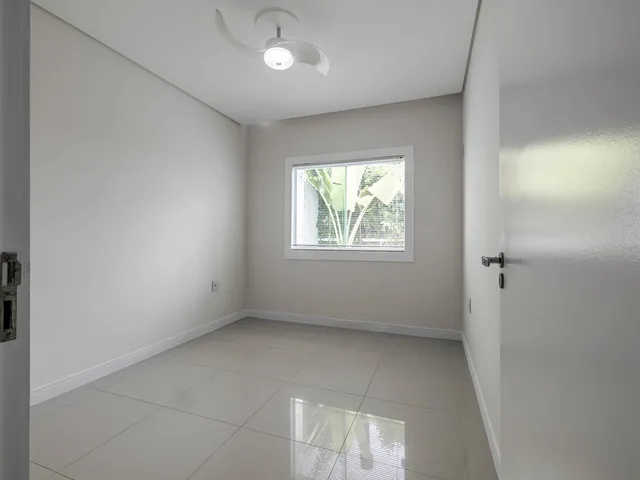 Imagem 6: Casa com 3 dormitórios sendo 1 suíte e 1 vaga de garagem em Itajaí/SC