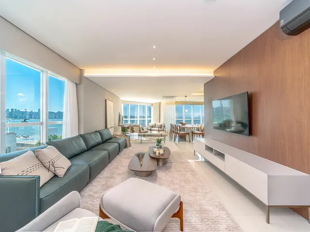 Imagem: Apartamento com 4 Dormitórios À Venda