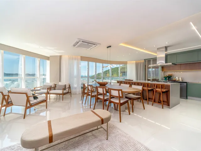 Imagem 7: Apartamento com 4 Dormitórios À Venda Sendo 4 Suítes, 237.0 M² por - R$ 13.400.000,00 - Centro - Bal. Camboriú/Sc