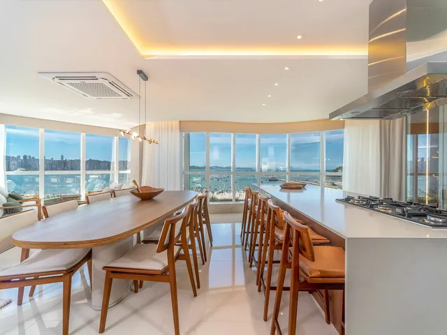 Imagem 8: Apartamento com 4 Dormitórios À Venda Sendo 4 Suítes, 237.0 M² por - R$ 13.400.000,00 - Centro - Bal. Camboriú/Sc