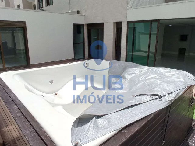 Imagem 14: Sendo 2 suítes, jacuzzi terraço com vista mar, 1 vaga dupla, 170m2 privativos e 219m2