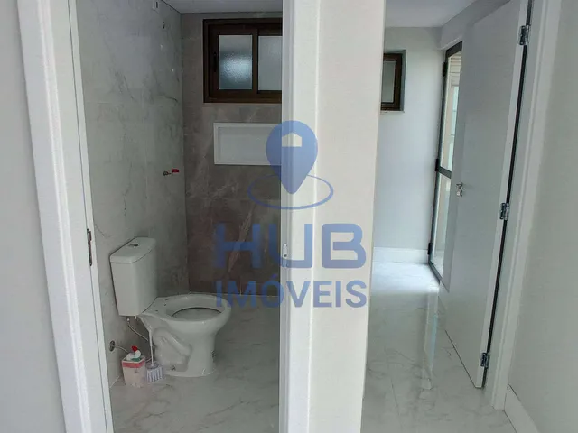 Imagem 11: Sendo 2 suítes, jacuzzi terraço com vista mar, 1 vaga dupla, 170m2 privativos e 219m2