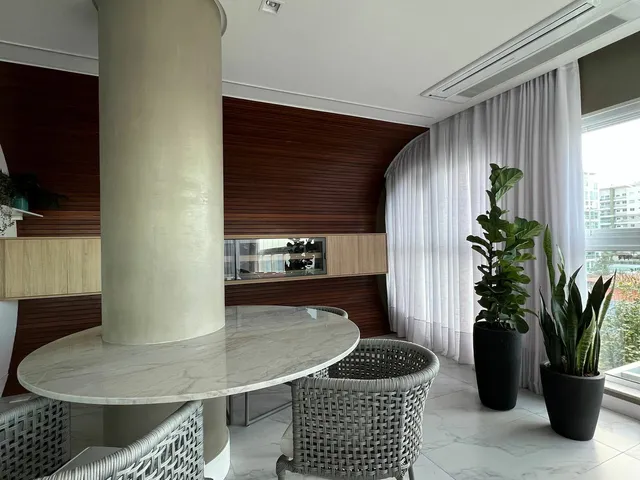 Imagem 15: Apartamento com 3 dormitórios à venda sendo 3 suítes, 222.0 m² por - R$ 8.100.000,00
