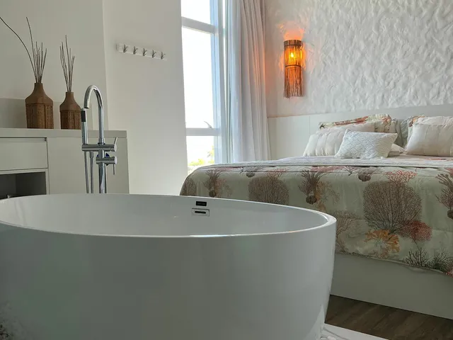 Imagem 8: Apartamento com 3 dormitórios à venda sendo 3 suítes, 222.0 m² por - R$ 8.100.000,00