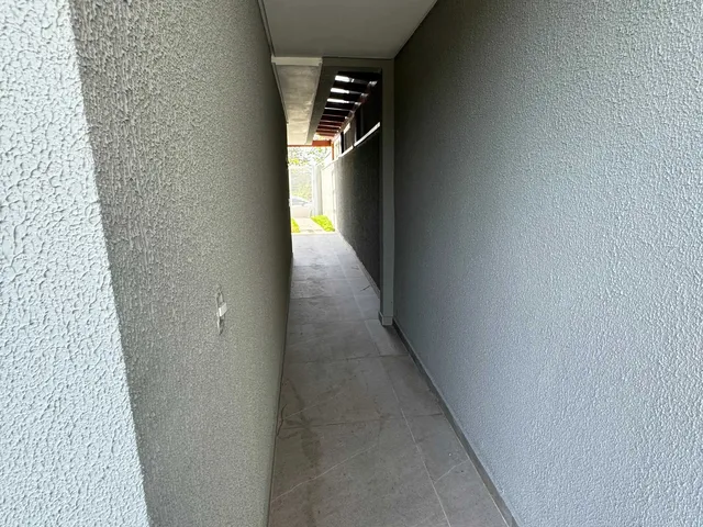 Imagem 12: Sobrado com 3 dormitórios sendo 1 suíte e 2 vagas de garagem no Bairro Espinheiros em