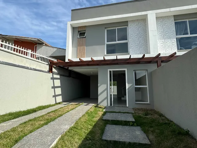Imagem 15: Sobrado com 3 dormitórios sendo 1 suíte e 2 vagas de garagem no Bairro Espinheiros em