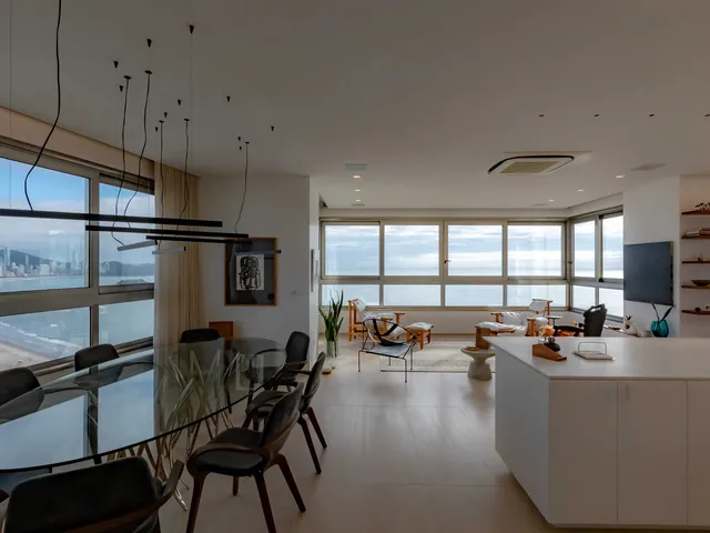 Imagem 9: Apartamento Mobiliado com 4 Suítes e 5 Vagas de Garagem na Avenida Atlântica em Balneário Camboriú