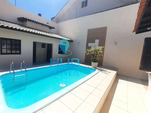 Imagem 4: Casa à Venda, 195 m2, 3 Dormitórios(1S), 4 Vagas , Itacorubi, Florianópolis/SC