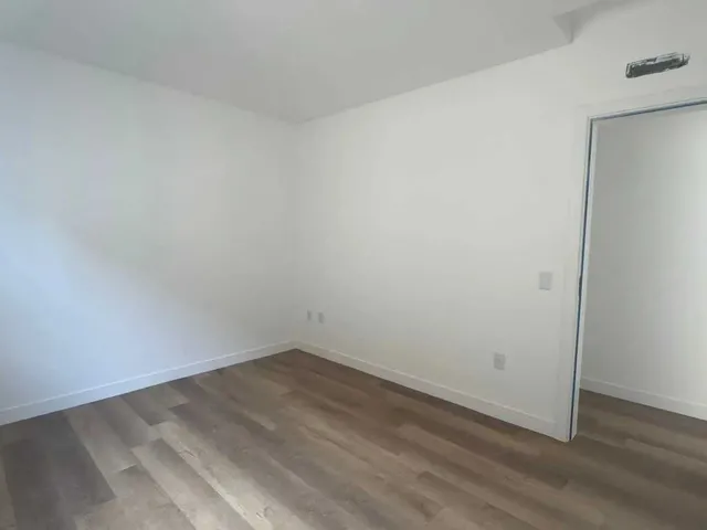 Imagem 7: Casa com 3 dormitórios sendo 1 suíte e 2 vagas garagem - Campeche, Florianópolis/SC