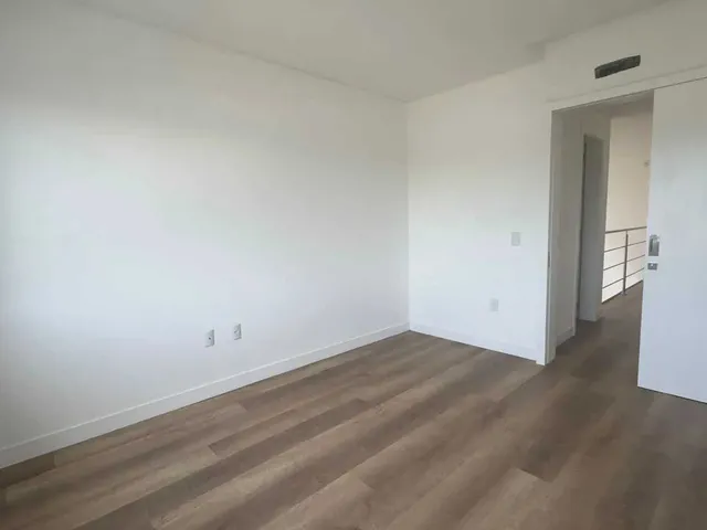Imagem 10: Casa com 3 dormitórios sendo 1 suíte e 2 vagas garagem - Campeche, Florianópolis/SC