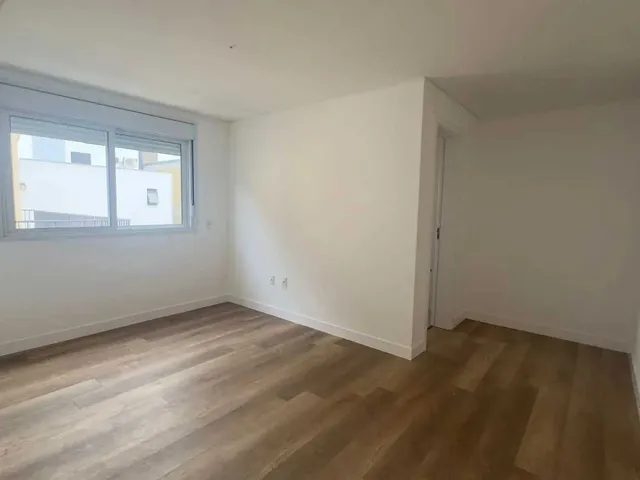 Imagem 3: Casa com 3 dormitórios sendo 1 suíte e 2 vagas garagem - Campeche, Florianópolis/SC