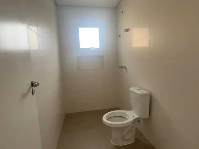 Imagem 5: Casa com 3 dormitórios sendo 1 suíte e 2 vagas garagem - Campeche, Florianópolis/SC