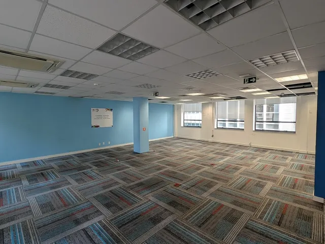Imagem: Prédio comercial à Venda, Centro, Rio