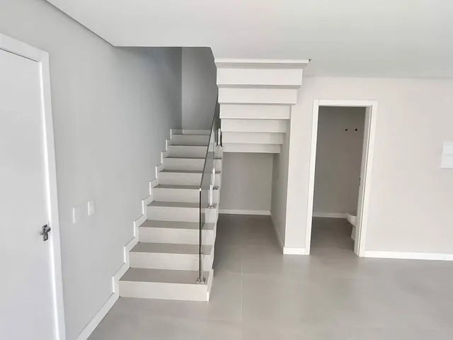 Imagem 3: Casa à Venda, 250m2, 3 Suítes, Florianópolis/SC