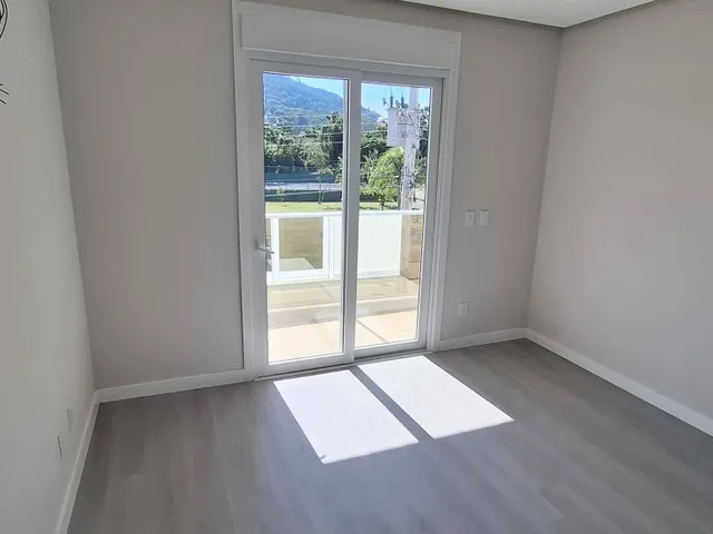 Imagem 7: Casa à Venda, 250m2, 3 Suítes, Florianópolis/SC