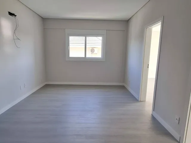 Imagem 5: Casa à Venda, 250m2, 3 Suítes, Florianópolis/SC