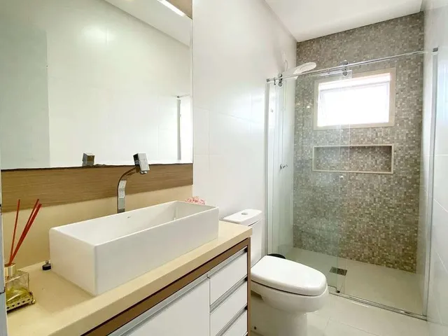 Imagem 6: Casa à Venda, 06 Dormitórios(2 suítes), 165m2, Vaga, Trindade - Florianópolis/SC