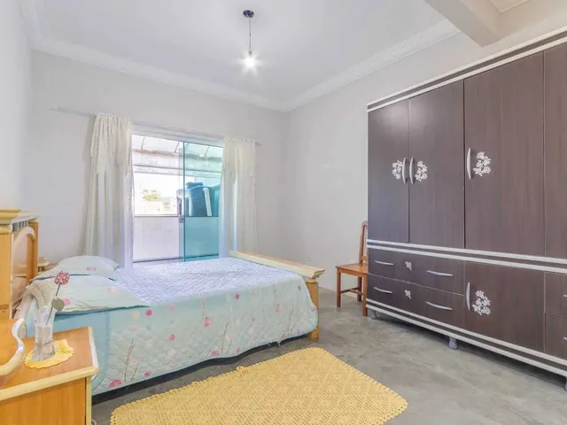 Imagem 16: Casa com 3 Suítes e 2 Vagas de Garagem no Centro de Balneário Camboriú