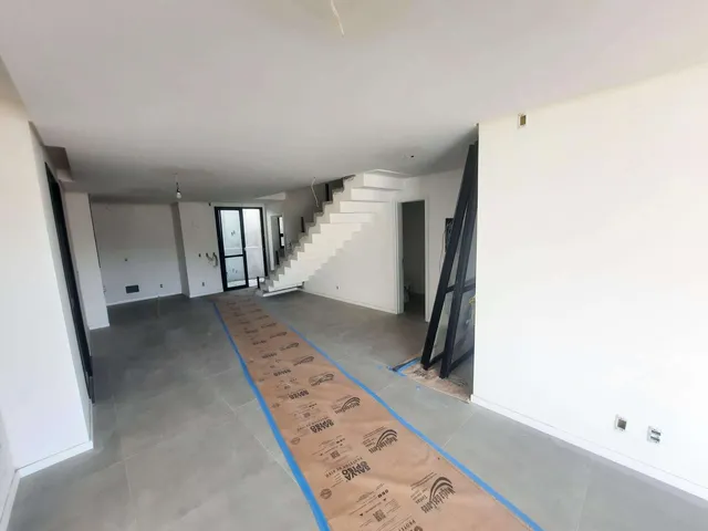 Imagem: Casa à Venda, 175m2, 3 Suítes, Santo Antônio
