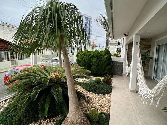 Imagem 2: Casa 3 Dormitórios(2 S), 240,89M2 - Barreiros - São José/Sc