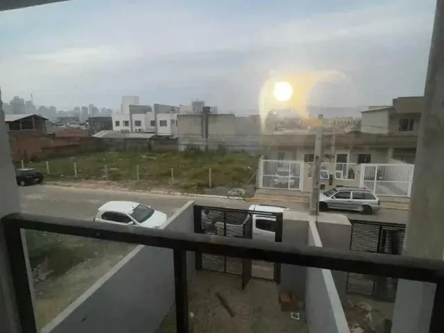 Imagem: Casa Geminada com 3 Dormitórios Sendo 1