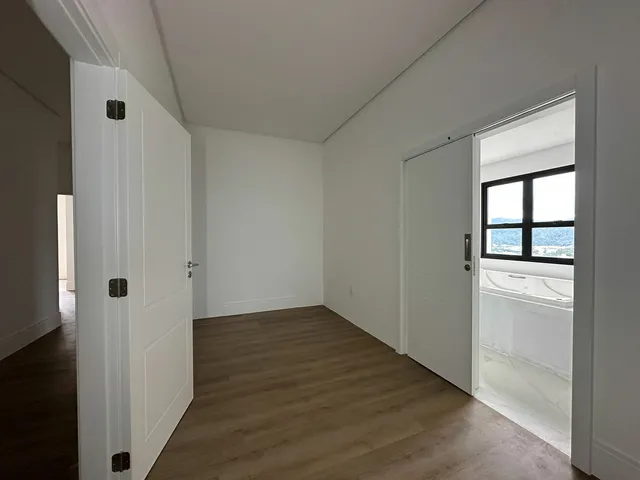 Imagem 4: Cobertura com 4 Dormitórios À Venda Sendo 4 Suítes, 418.0 M² por - R$ 13.999.000,00 - Centro - Itapema/Sc