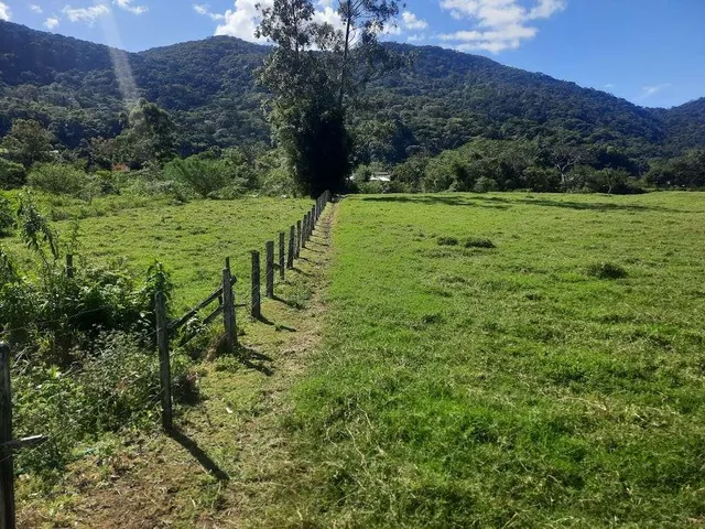 Imagem: Terreno à Venda, 36.846 m2, com Viabilidade