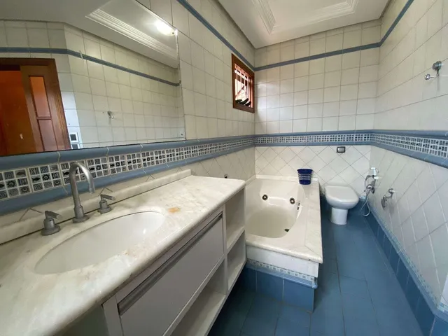 Imagem 15: Casa à Venda em Jurerê, 08 Dormitórios, 06 Vagas Garagem, 330m2 - Florianópolis/SC